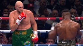 Tyson Fury et Francis Ngannou lors de leur combat en Arabie saoudite, 28 octobre 2023