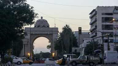 L'une des principales portes d'entrée de la zone verte à Bagdad, photographiée le 7 novembe 2021