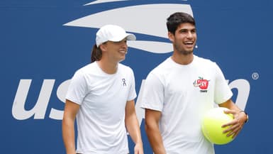 Iga Swiatek et Carlos Alcaraz lors d'un évènement caritatif à l'US Open 2023.