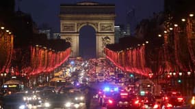 Image d'illustration - Les Champs-Elysées à Paris, embouteillés.