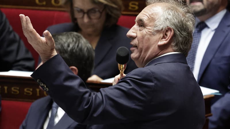 Sabotages électriques: François Bayrou annonce que la surveillance sera étendue à 