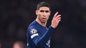 Le Marocain Achraf Hakimi agacé lors de PSG-Newcastle en novembre 2023