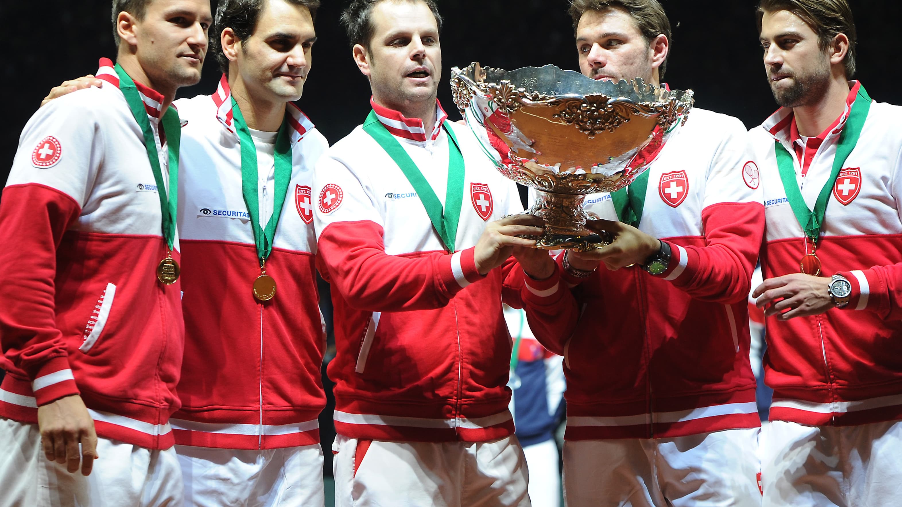 Roger Federer et Severin Lüthi ont remporté ensemble la Coupe Davis en 2014. Roger Federer et Severin Lüthi ont remporté ensemble la Coupe Davis en 2014.