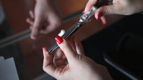 Les vapeurs de cigarettes électroniques contiennent des substances cancérigènes, selon une étude japonaise