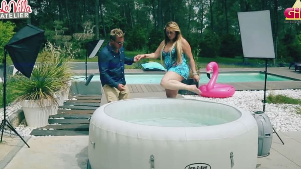 Benjamin Castaldi et Loana se retrouvent dans une publicité Benjamin Castaldi et Loana se retrouvent dans une publicité