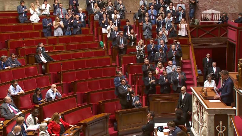 Motion de censure rejetée: ces députés LFI fustigent l'absence de Marine Le Pen dans l'hémicycle