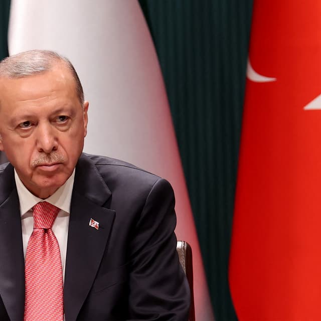 Adhésion à l'Otan: la Turquie se dit prête à discuter avec la Finlande et la Suède