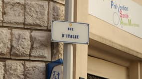 Une femme de 53 ans a été violemment rouée de coups en pleine rue dans la nuit du lundi 11 au mardi 12 septembre 2023 à Nice.