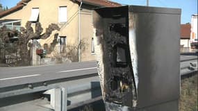 Y-a-t-il un "gang" qui s'attaque aux radars automatiques?