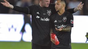 Acosta avec Rooney