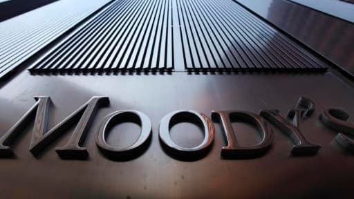 Moody's dégrade la note de la France de AAA à AA1
