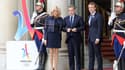 Nicolas Sarkozy en compagnie du couple présidentiel, Emmanuel et Brigitte Macron en septembre 2017.