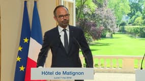 Le Premier ministre, Édouard Philippe, s'exprime à l'issue de sa rencontre avec les représentants syndicaux de la SNCF. 