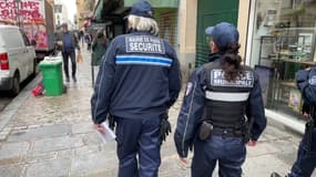 Des équipes de police municipal à Paris en 2024.