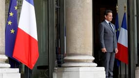 Deux sondages rendus publics mardi rendent compte d'évolutions contrastées de la cote de popularité de Nicolas Sarkozy. Le chef de l'Etat obtient 36% d'opinions favorables dans les deux sondages, en hausse de quatre points dans l'enquête Ipsos-Le Point et