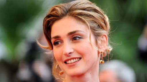 Le parquet avait ouvert une enquête après la publication en janvier d'une photo de Julie Gayet au volant de sa voiture.