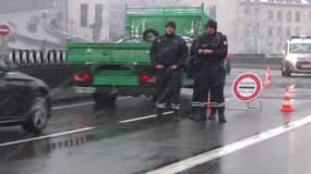 Romain, bloqué sur la route depuis mardi, 17h: "Personne ne vient nous donner à manger ou de l'eau"