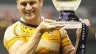 L'ouvreur australien est en contact avec l'Aviron Bayonnais. La fédération australienne acceptera-t-elle le départ de son n°10 en Europe ?