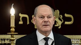 Le chancelier allemand, Olaf Scholz, dans la synagogue Beth Zion de Berlin le 9 novembre 2023
