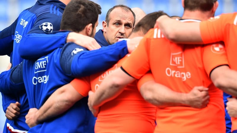 Le XV de France et son sélectionneur, Philippe Saint-André