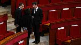 Emmanuel Macron, Manuel Valls et Myriam El-Khomri le 18 janvier à l'Assemblée.