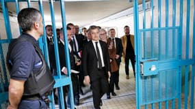 Gérald Darmanin en visite dans la prison de Saint-Maur (Indre) le 28 février 2025