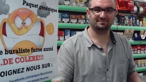 Cédric Prieur se dit "étouffé" par la mort lente de son commerce de tabac, dont il n'arrive pas à se défaire.