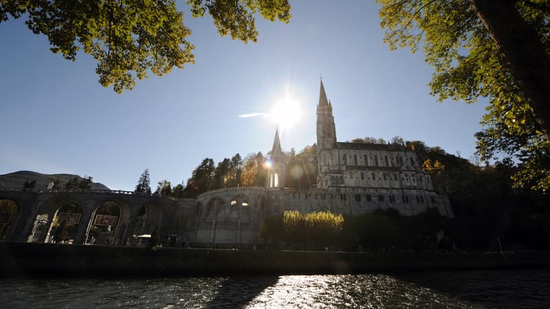 La basilique de Notre-Dame du Rosaire à Lourdes.