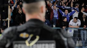 Les CRS ont dû évacuer la tribune Leclerc de l'Abbé-Deschamps