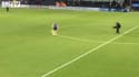 Ce « freestyler » se ridiculise totalement à la mi-temps d’un match