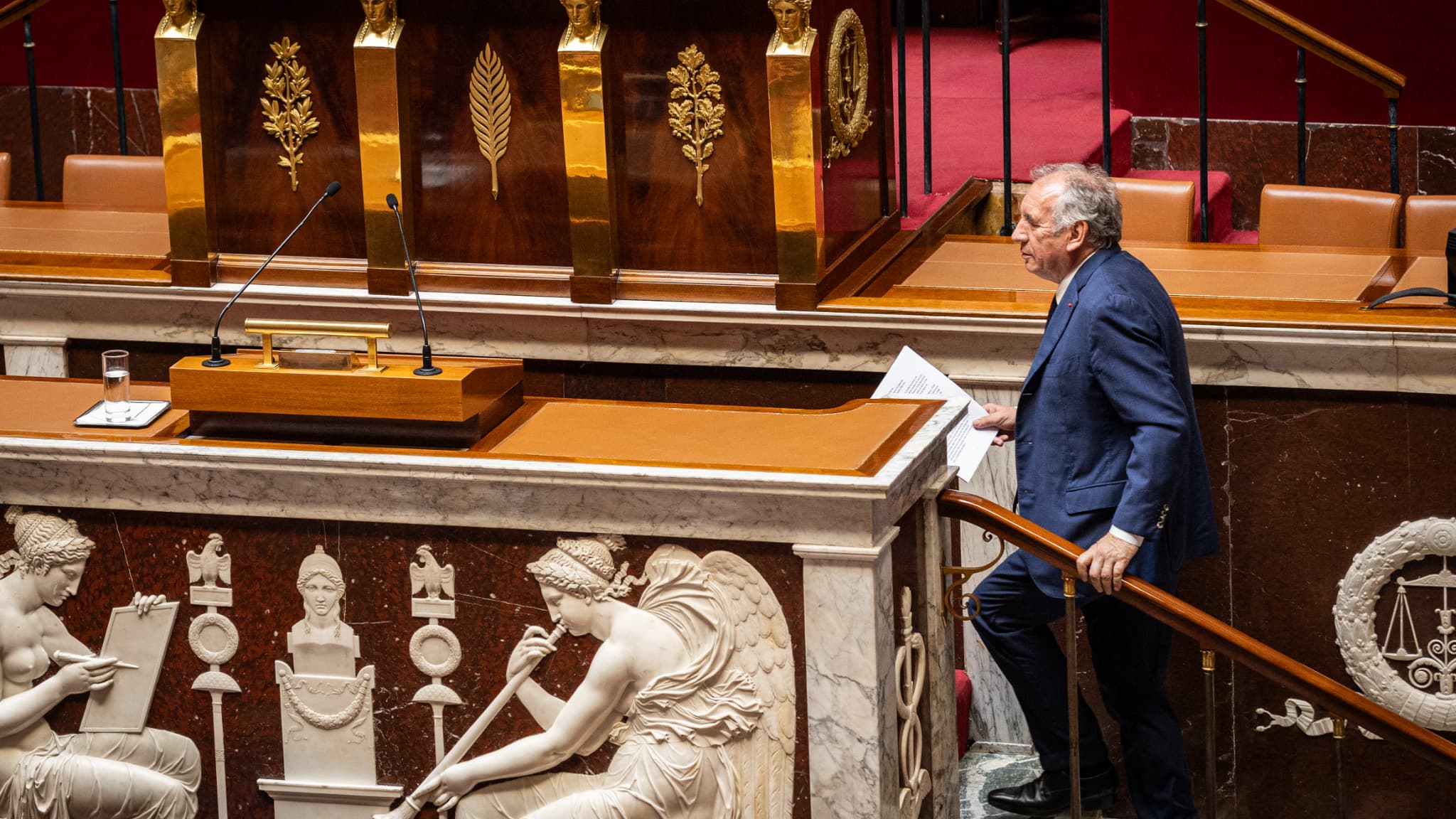 VERS UNE CHUTE DE FRANÇOIS BAYROU? COMMENT VA SE DÉROULER LE VOTE DE CONFIANCE À L'ASSEMBLÉE