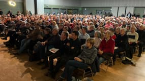 Salle comble ce jeudi soir à Francheville pour la réunion publique sur la chaufferie bois