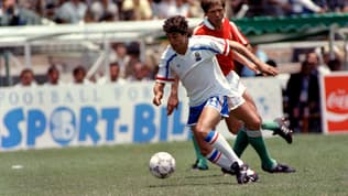 Jean-Marc Ferreri avec le maillot des Bleus lors de la Coupe du monde 1986