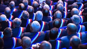 Des maires lors des Assises des maires bretons, en avril 2019