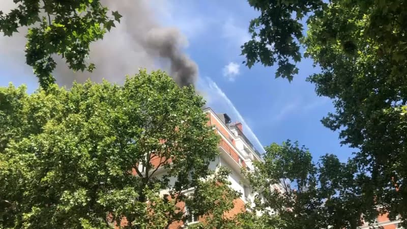 Un incendie s'est déclaré au dernier étage d'un immeuble du 16e arrondissement.