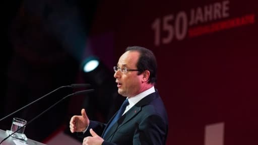 François Hollande était présent au congrès célébrant les 150 ans du parti social-démocrate allemand.