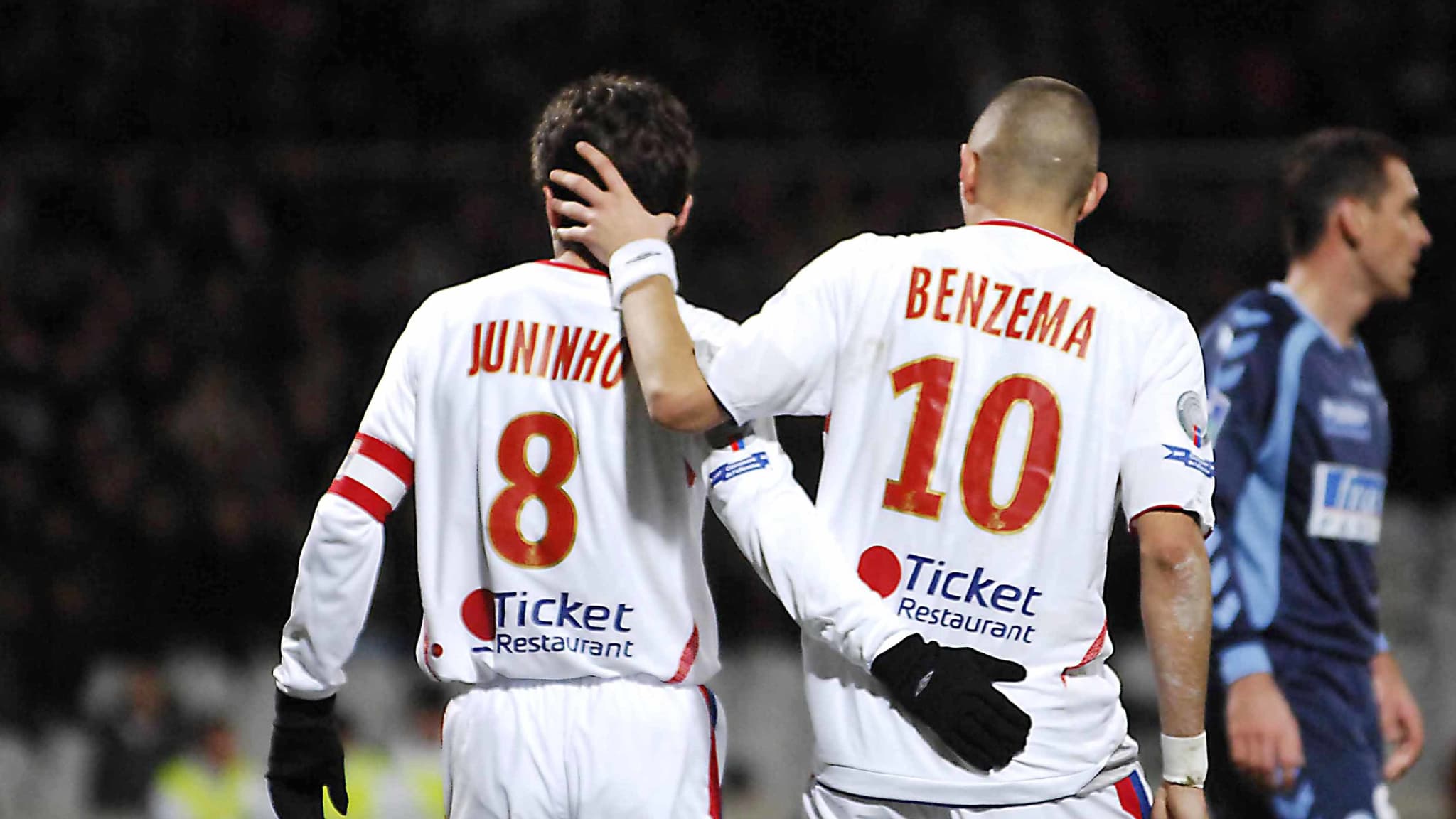 Karim Benzema et Juninho le 2 décembre 2007 Karim Benzema et Juninho le 2 décembre 2007