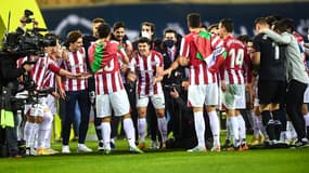 La joie des joueurs de l'Athletic Bilbao après leur victoire en Supercoupe d'Espagne