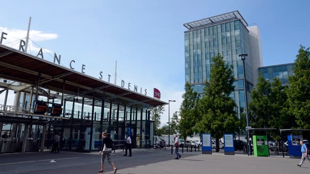 Le bâtiment du siège de la SNCF à Saint-Denis, en Seine-Saint-Denis, a été occupé quelques heures par des grévistes, ce mardi.