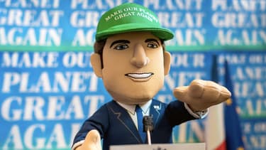 Le fabricant de peluche Poupluche vend deux modèles à l'effigie d'Emmanuel Macron.