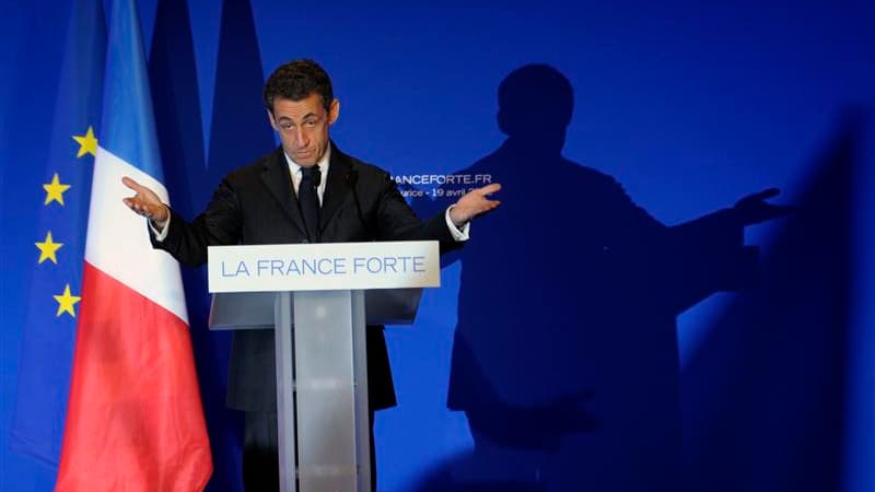 En meeting à Saint-Maurice, dans le Val-de-Marne, Nicolas Sarkozy a tenté jeudi de mobiliser ses partisans en invoquant leur exaspération face au sentiment que tout serait déjà joué et pressé ceux qui seraient tentés par un vote Front national de ne pas j