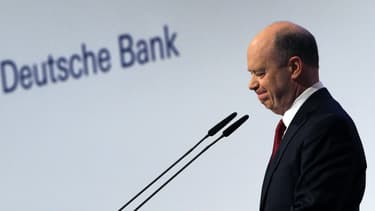 Le patron de la Deutsche Bank, John Cryan, a écrit une lettre a ses salariés, pour tenter de rassurer sur l'état de santé de sa banque. Convaincra-t-il les marchés?