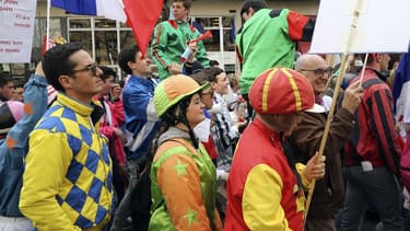 Les professionnels des courses hippiques ont manifesté ce mercredi à Paris.