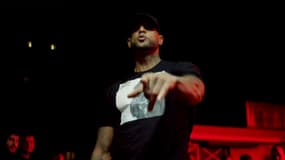 Booba dans le clip Glaive.