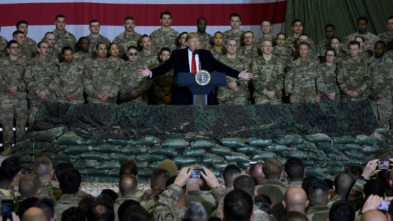 MALGRÉ LE BLOCAGE DU "SHUTDOWN" AU CONGRÈS, DONALD TRUMP A TRANCHÉ: IL VEUT PAYER LES MILITAIRES