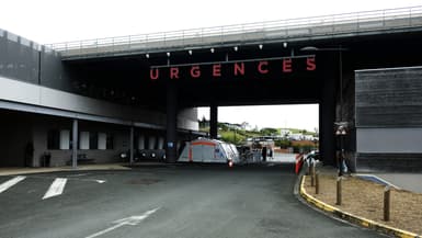 L'entrée des urgences du centre hospitalier territorial Gaston-Bourret à Dumbéa-sur-mer, en Nouvelle-Calédonie, le 7 septembre 2021