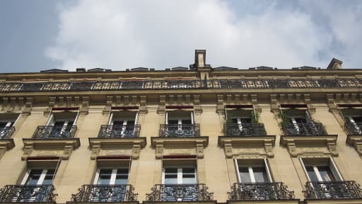 Dans Paris intra-muros, il faut compter 8.300 euros du mètre carré.