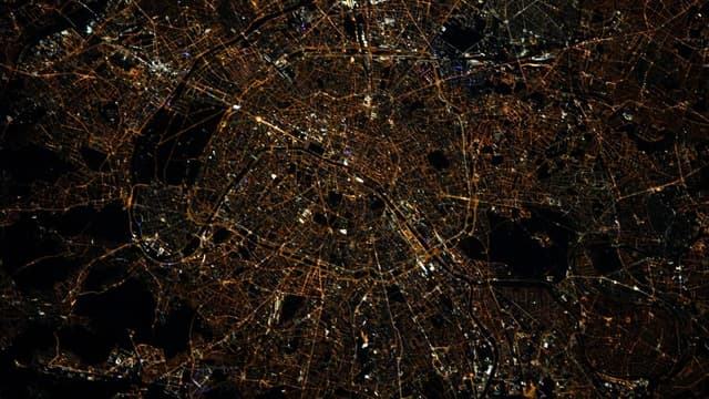 La capitale photographiée par Thomas Pesquet.