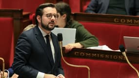 Le député socialiste Philippe Brun à l'Assemblée nationale le 18 novembre 2025