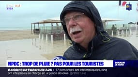 Nord-Pas-de-Calais: la pluie ne dérange pas certains touristes